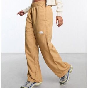 The North Face Women’s Nylon Easy Pants in almond butter Large NWT